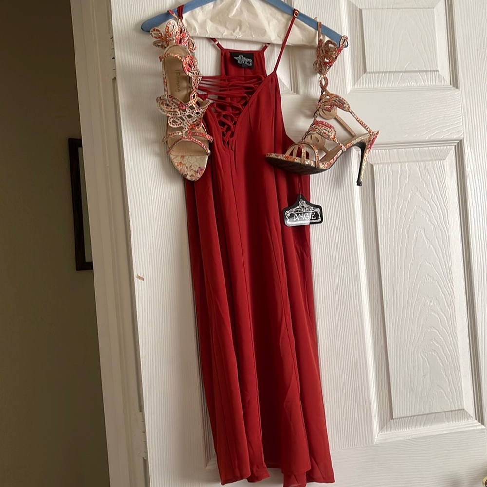 Stunning high sandals